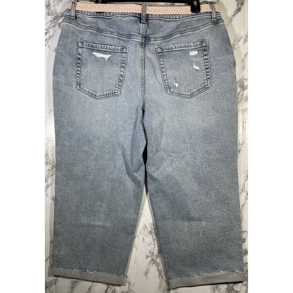 M Jeans by Maurices Womens Mid Rise 21" Straight Crop Jeans Size 16 Original Fit - Picture 2 of 5